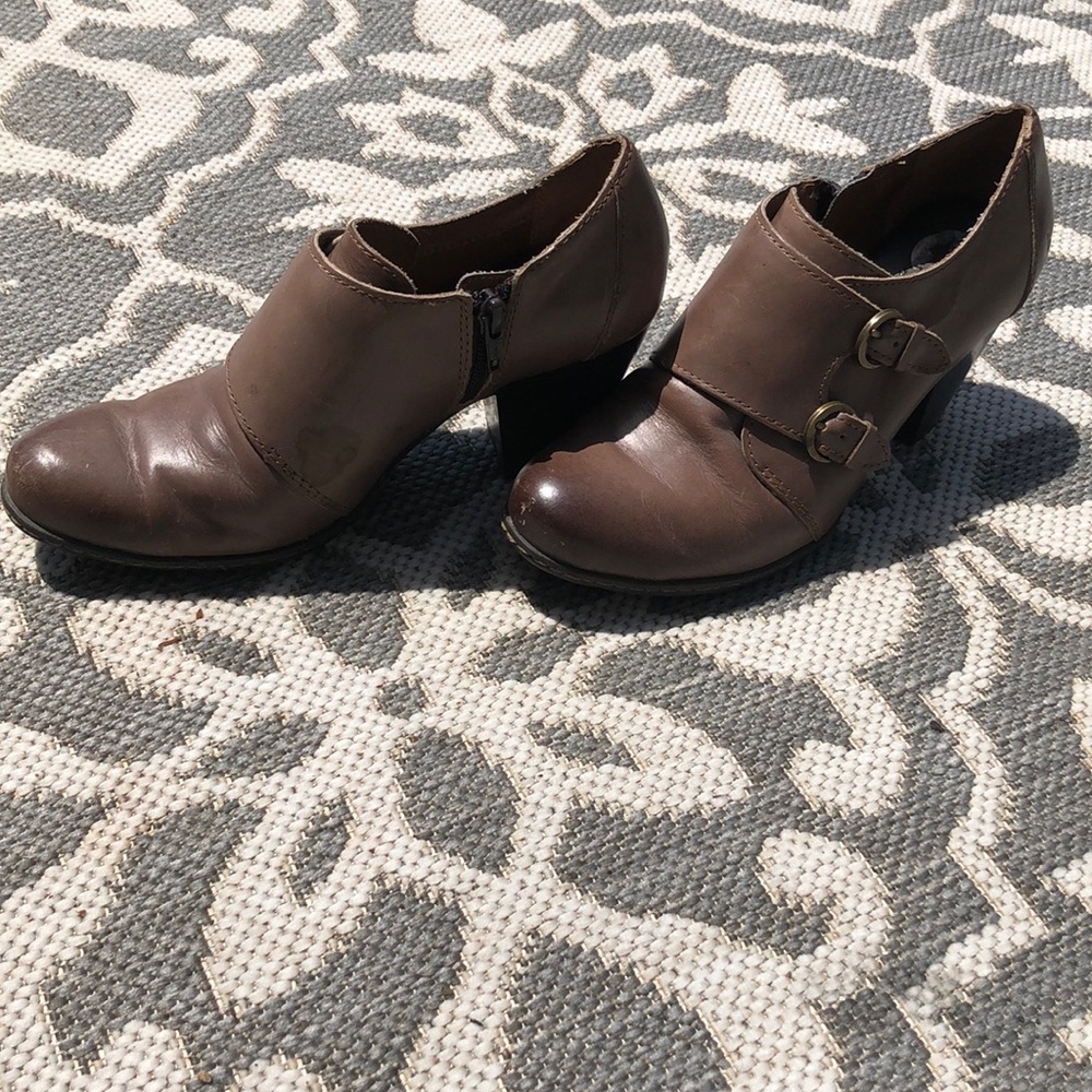b.o.c leather heels